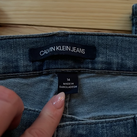 Calvin Klein Jeans - Picture 2 of 2